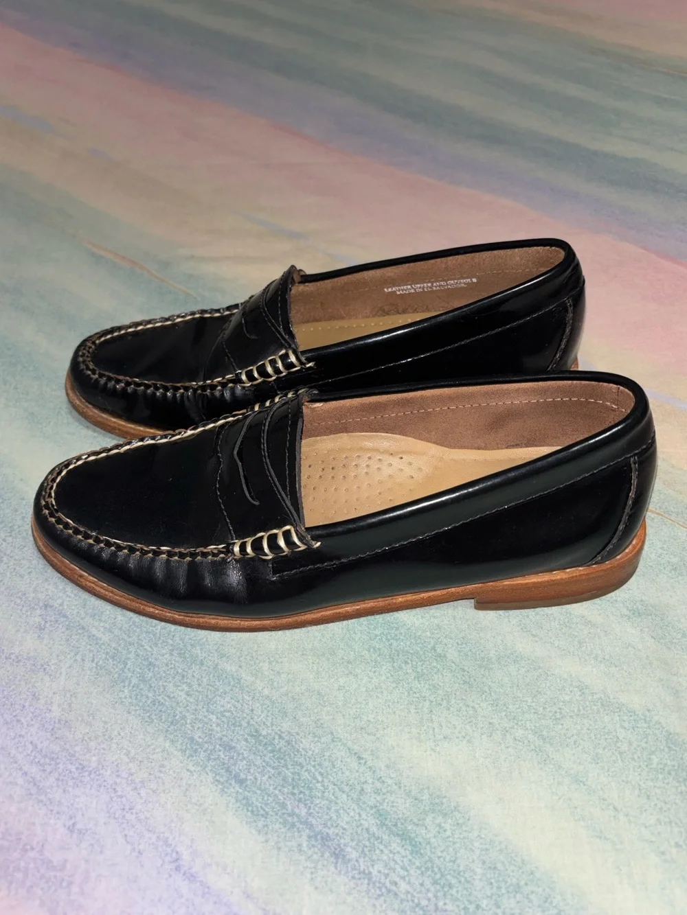Bass Weejuns patent leather loafer women’s size 7 M